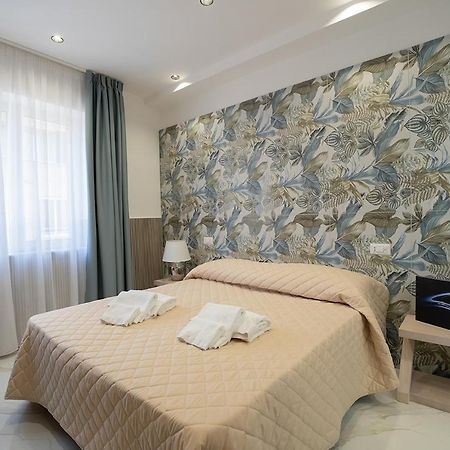 Hotel Hr Boutique Porto, Napoli Centro, By Clapa Group Esterno foto