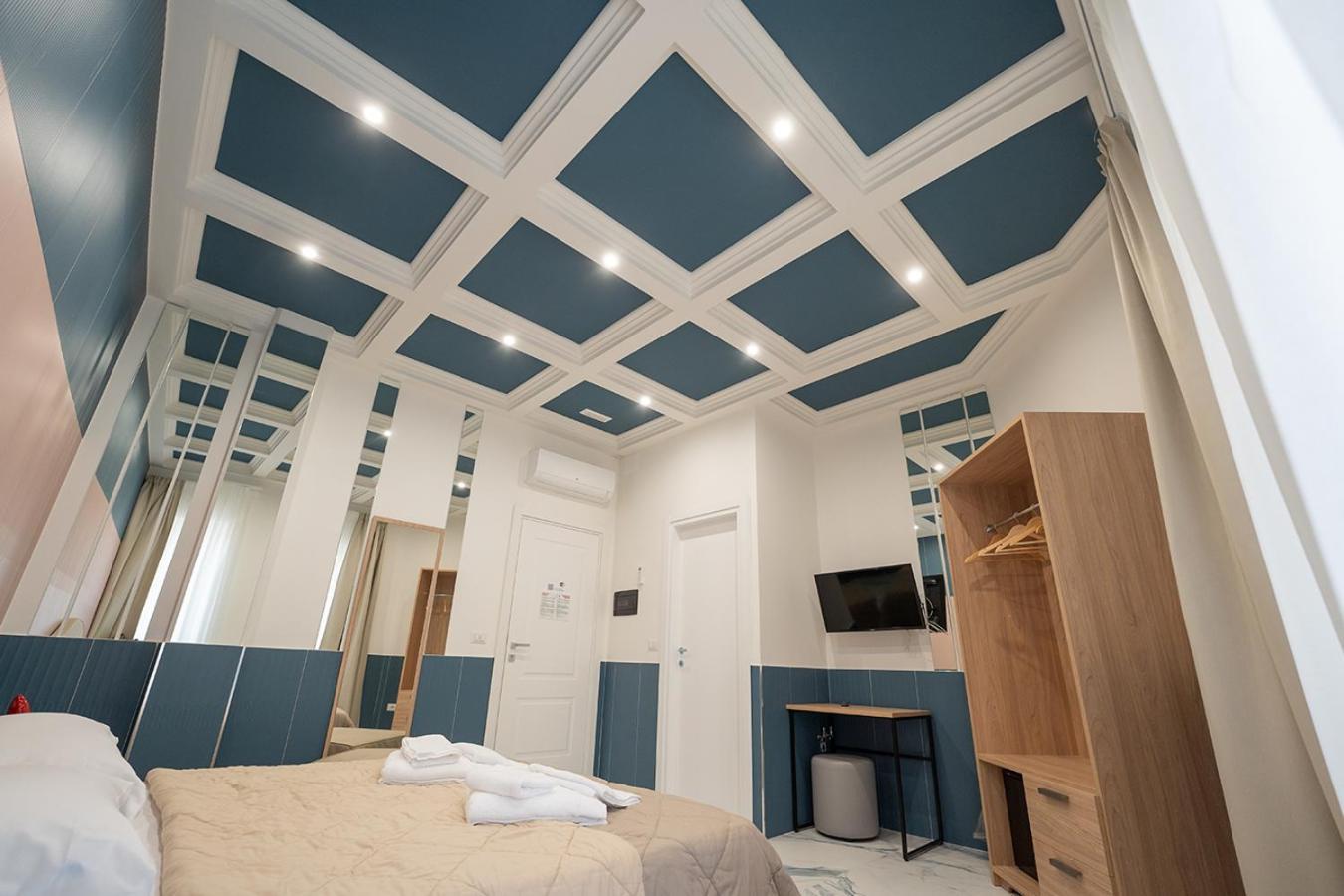 Hotel Hr Boutique Porto, Napoli Centro, By Clapa Group Esterno foto