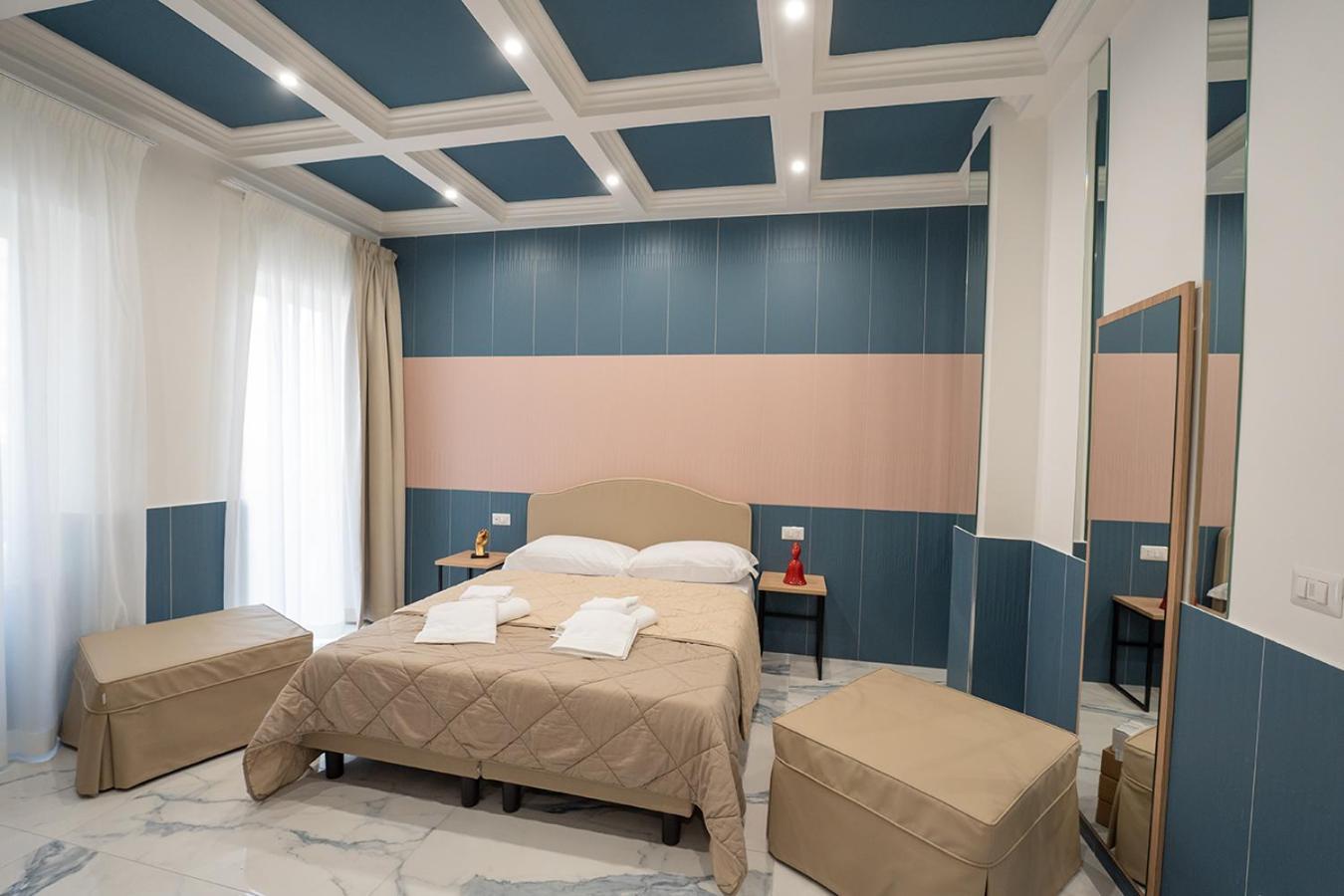 Hotel Hr Boutique Porto, Napoli Centro, By Clapa Group Esterno foto