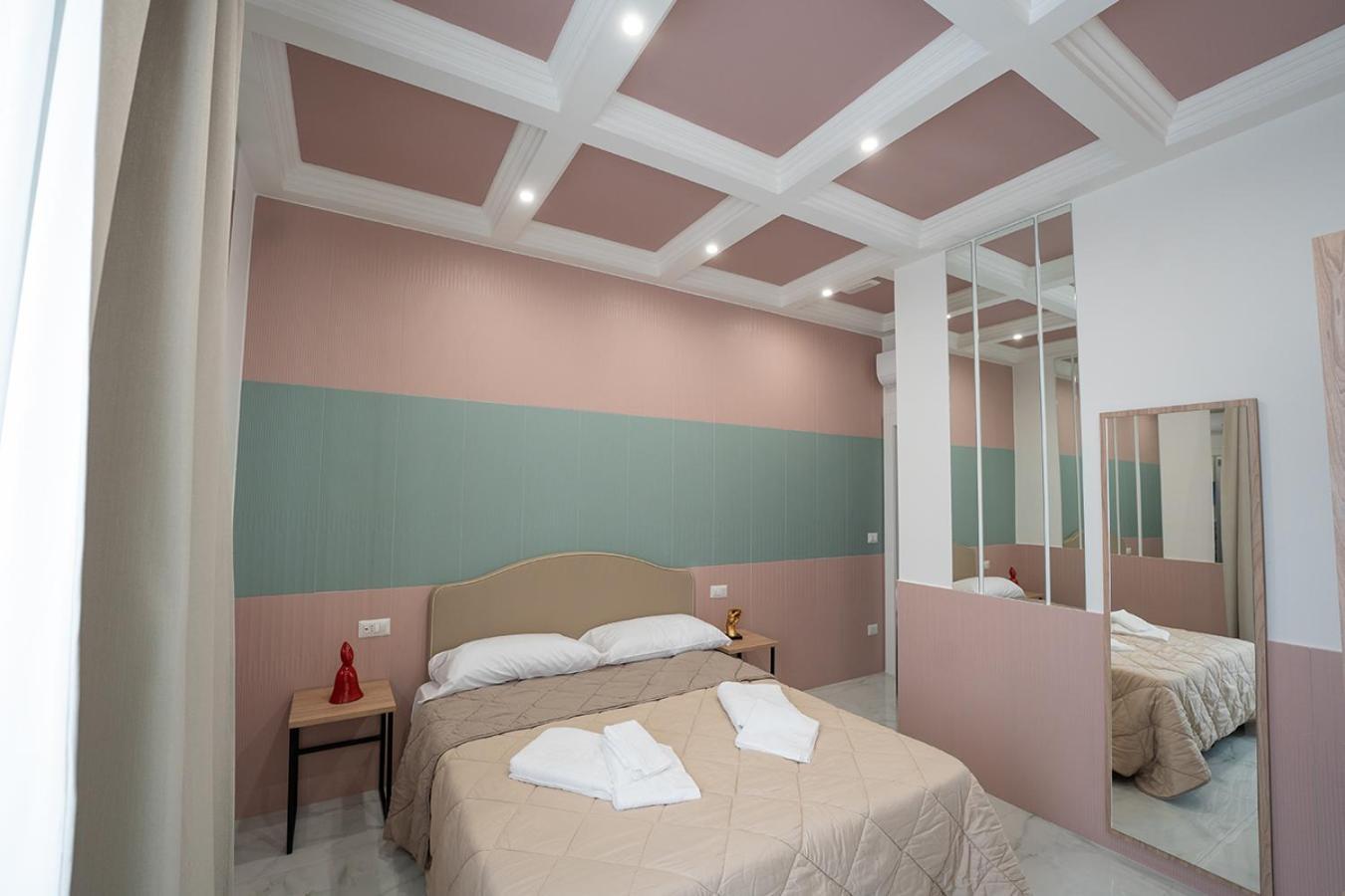 Hotel Hr Boutique Porto, Napoli Centro, By Clapa Group Esterno foto