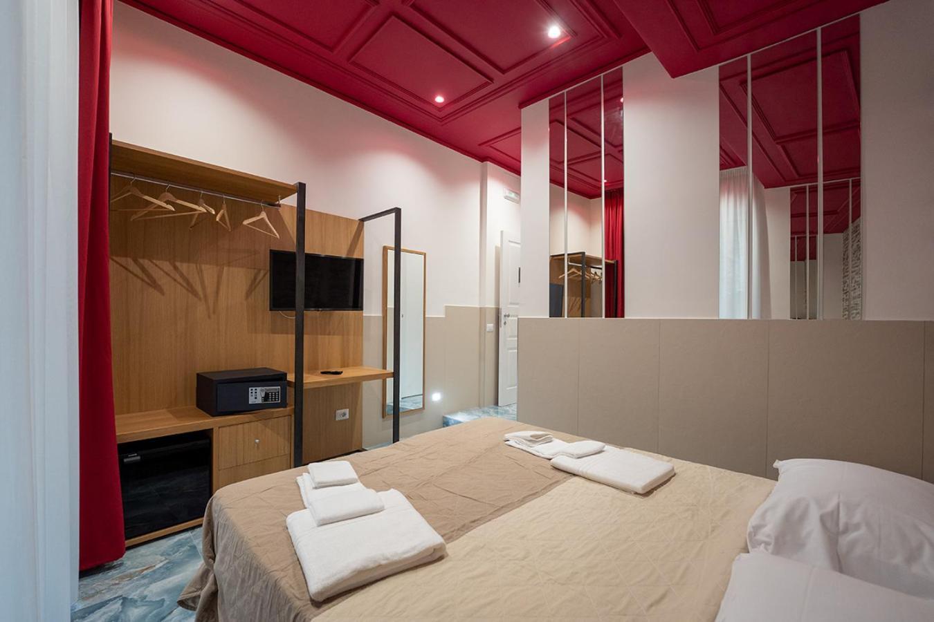 Hotel Hr Boutique Porto, Napoli Centro, By Clapa Group Esterno foto