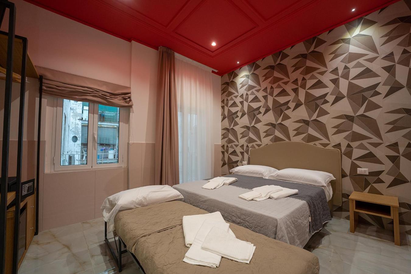 Hotel Hr Boutique Porto, Napoli Centro, By Clapa Group Esterno foto